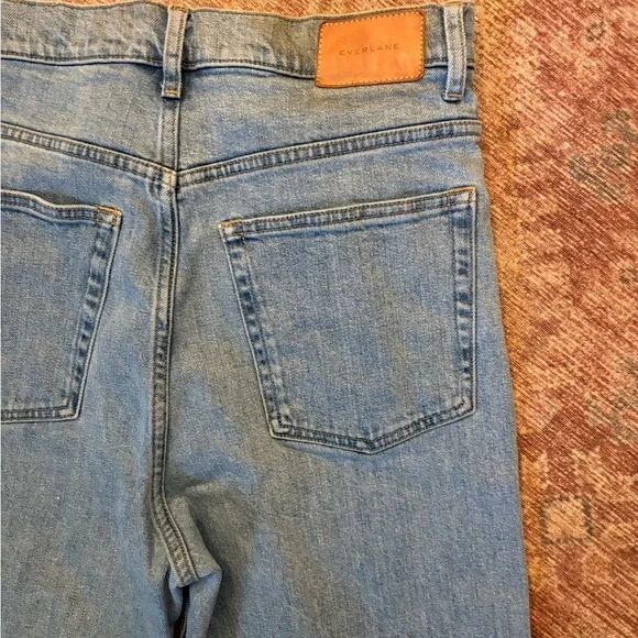 Everlane Women's Straight Leg Jeans in Light Blue - Picture 8 of 8
